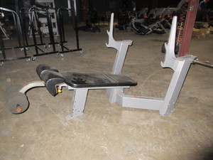 lot 275 image: FREE MOTION EPIC STRENGTH DECLINE BENCH