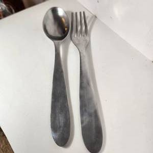 lot 29 image: Large Decorative Metal Fork And Spoon Kitchen Decoration Good Condition