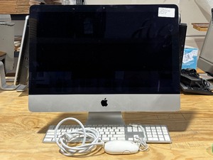 lot 7 image: Apple 21.5 Mid 2013 Desktop