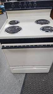 lot 13A image: Frigidaire StoveOven