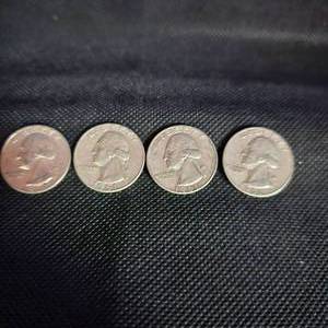 lot 18 image: (4) 1961 Washington 25c