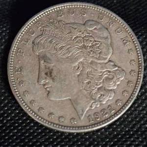 lot 59 image: 1921 Morgan Dollar