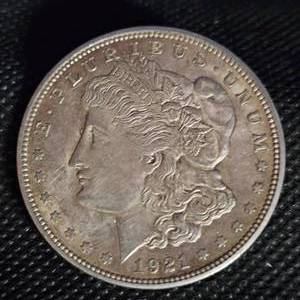 lot 61 image: 1921 Morgan Dollar