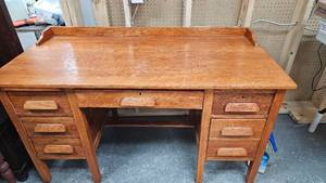 lot 3 image: Wood Desk with 6 Drawers, Sturdy 54Wx26L x 30T