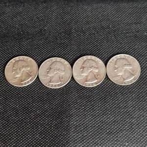 lot 92 image: (4) 1964 Washington 25c