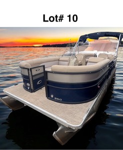 lot 10 image: 2017 250 Crest Pontoon with a 60HP BF Mercury Fourstroke Motor