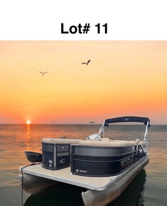 lot 11 image: 2017 250 Crest Pontoon with a 60 HP Mercury Four Stroke Motor