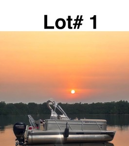 2013 21ft Crest Wave V SLR Pontoon With a 150HP Mercury 4 Stroke Motor