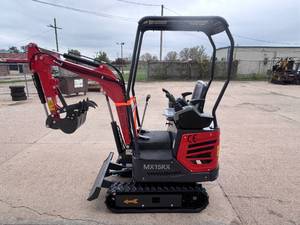lot 21 image: AGT MX15RX Mini Excavator