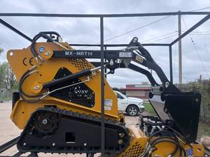lot 19 image: AGT MX-MRT14 Compact Track Loader