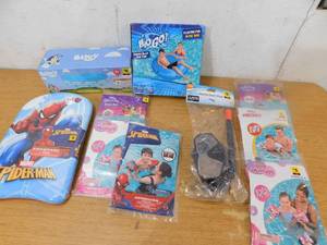 lot 36 image: Assortment of Swim Toys
