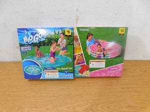 lot 43 image: H2O GO Swim Splash Pad and Kids Pool