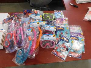 lot 50 image: Swim Toys
