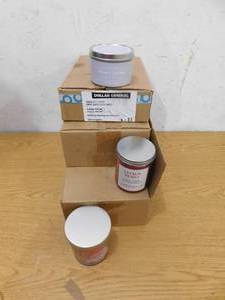 lot 52 image: Assortment of Candles