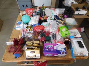 lot 58 image: MASSIVE House Assortment