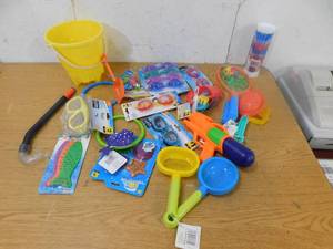 lot 78 image: Outdoor Toy Lot