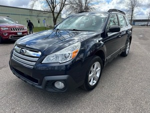 2014 SUBARU OUTBACK 2.5I *All wheel Drive w/ No Accidents*
