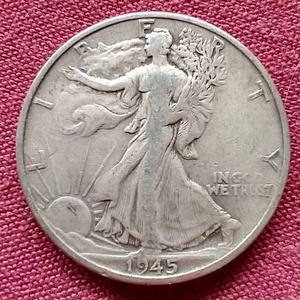 lot 88 image: 1945-S Walking Liberty Half Dollar
