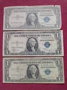lot 111 image: (3) Silver Certificate $1 Notes