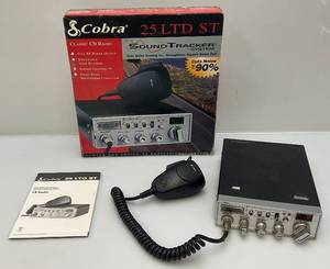 lot 35 image: Vintage COBRA Brand 25 LTD ST Sound Tracker System CB Radio In Original Box