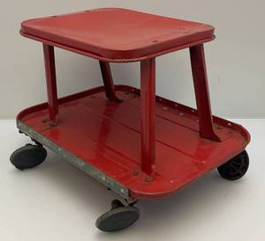 lot 39 image: Vintage Red Metal Rolling Mechanics Stool