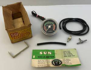 lot 51 image: 1958 Vintage SUN Brand 3 34 Vac-O-Meter Gauge #2800-A