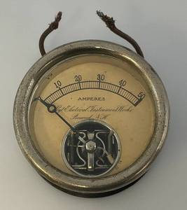 lot 211 image: Vintage Hoyt Electrical Instruments Works 4 Voltage Meter (Untested Seems Fine)