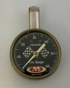 lot 231 image: Vintage 1970s-80s Meiser Accu-Gage 60 PSI Tire Gauge