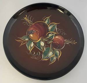lot 239 image: Vintage Mid Century Sascha Brastoff Hand Painted Fruit Adorned Plate 11 34