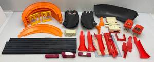 lot 319 image: 1960s-70s Hot Wheels Track And Acessories Including Sizzlers Track & More