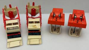 lot 321 image: Vintage 1968 Hot Wheels Automatic Lap Counters & 1970s Big Tippers