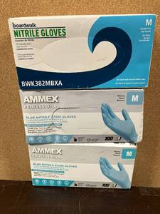 lot 22 image: Medium Nitrile Gloves