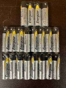 lot 19 image: Energizer AA Batteries