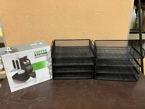 lot 67 image: Mesh Trays and Coffee Organizer