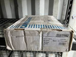 lot 102 image: Contractor Style Garbage Bags