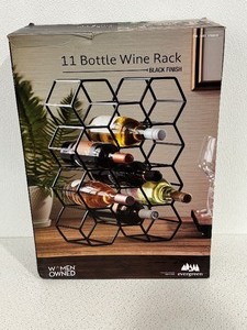 lot 25 image: Wine Rack