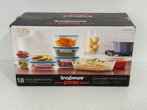 Pyrex Glass Snapware Container Set