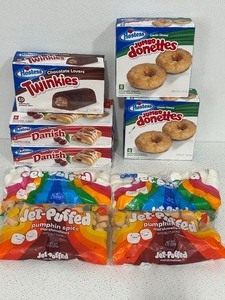 lot 52 image: Hostess Treats and Marshmallows