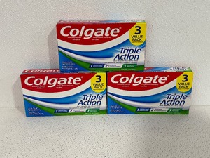 lot 53 image: Colgate Toothpaste