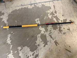 lot 22 image: 24 Extend-A-Reach Telescopic Pole