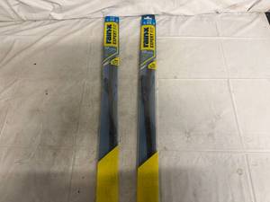 lot 38 image: 2 B-26 Rain-X Expert Fit Windsheild Wipers