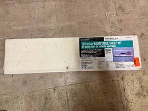 lot 40 image: Everbilt 4ft Decorative Adjustable Shelf Kit