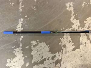lot 45 image: 18 Eversprout Adjustable Telescopic Pole