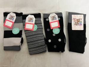 lot 130 image: 4 Pairs of Black Muk Luks Socks
