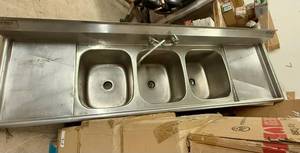 lot 11 image: Eagle Sinks-3 Sink Stainless Steel Dishwash Station-Restaurant Grade