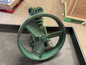 lot 21 image: Champion 1-Stage Air Compressor Pump-Cast Iron