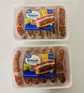 lot 49 image: L. 2x 45.6oz Beer & Brats
