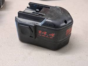 lot 827 image: Milwaukee 14.4V NiCd Cordless Tool Battery