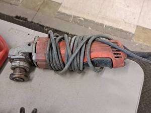 lot 829 image: Corded Angle Grinder
