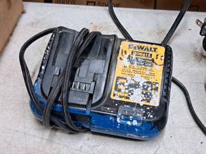 lot 840 image: DeWalt 12V Max  20V Max Lithium Ion Battery Charger DCB112